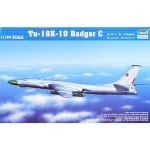 TRUMPETER 03908 1:144 TU 16 K10 BADGER C SOVIET TWIN ENGINE JET BOMBER