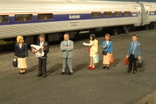 BACHMANN 33110 STANDING PLATFORM PASSANGERS HO