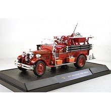 SIGNATURE 32380 1:32 SEAGRAVE 1931 FIRE TRUCK