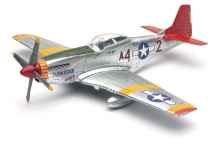 NEWRAY 20235 1:48 P-51 MUSTANG - RED TAILS