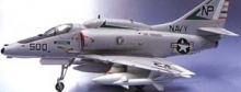 HASEGAWA 00239 A 4 E F SKYHAWK 1:72