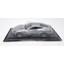 MAGAZINE SCAMV12 ASTON MARTIN V12 VANQUISH SILVER