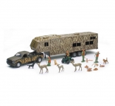 NEWRAY 10746 WILDLIFE HUNTER FIFTH WHEEL W CAMO CAMPER & DEER SET