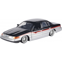 MOTORMAX 79024 1:24 1993-97 FORD CROWN VICTORIA