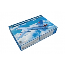 TRUMPETER 01695 1:72 SOVIET TU 22 BLINDER TACTICAL BOMBER