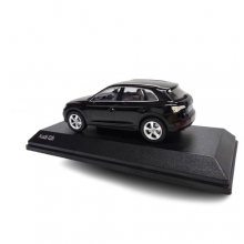 DEVALUADO AUDI 5011605633 1:43 2017 AUDI Q5 BLACK