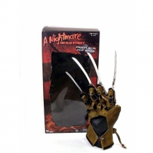 NECA 39818 NIGHTMARE ON ELM FREDDY GLOVE 1984 MOVIE