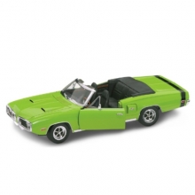 ROAD 92548 1:18 1970 DODGE CORONET R T GREEN OR GOLD