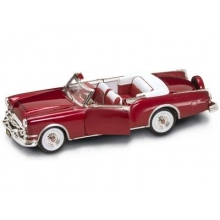 ROAD 92798 1:18 PACKARD CARIBBEAN 53 RED OR YELLOW OR GREEN