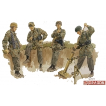 DRAGON 6373 1:35 FALLSCHIRMJAGER SOLDIERS ( 4 ) W KURZER 8CM